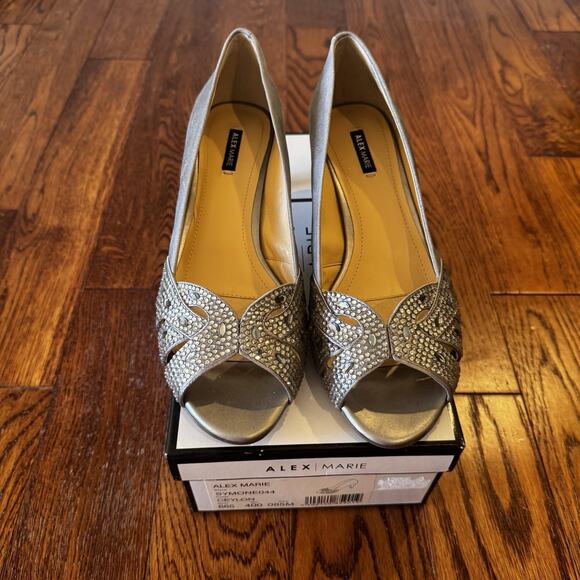 ALEX MARIE Symone Women's Shoes 8.5 Silver Gray Ceylon Embellished Pumps Fromal - Picture 1 of 16